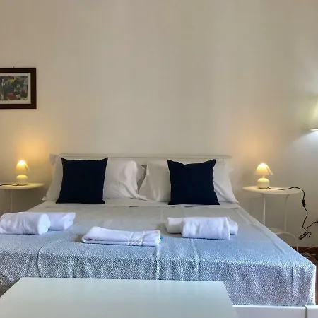 Cornalia 24 ميلان