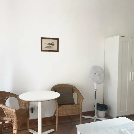 Cornalia 24 Guest house